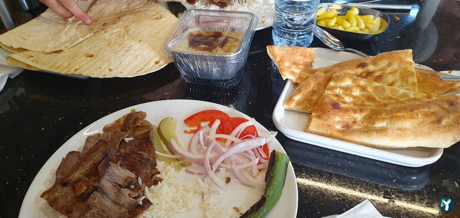 Akdoğan Döner Kebap Restoran Pi̇zza Pi̇de Kahvalti Baklava