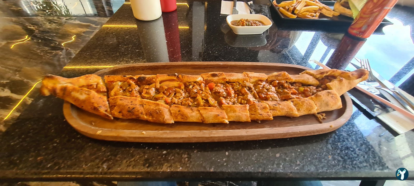 Akdoğan Döner Kebap Restoran Pi̇zza Pi̇de Kahvalti Baklava