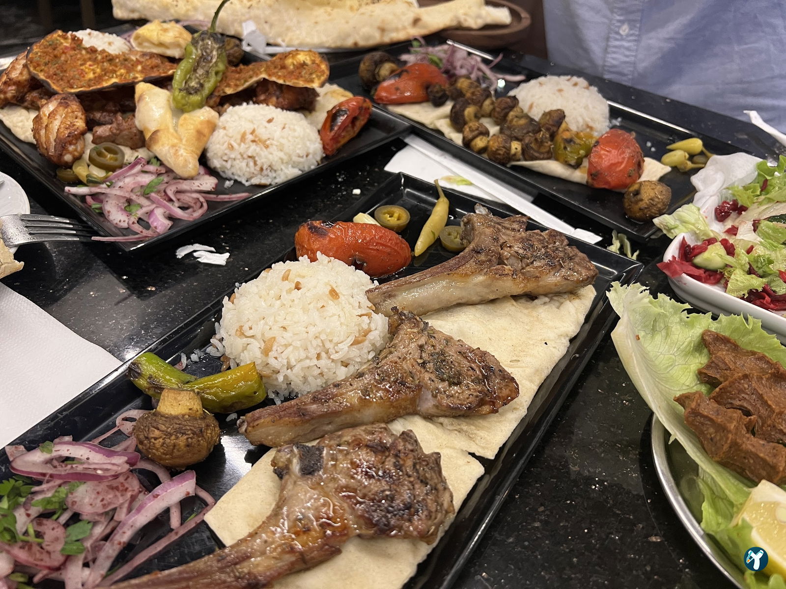 Akdoğan Döner Kebap Restoran Pi̇zza Pi̇de Kahvalti Baklava