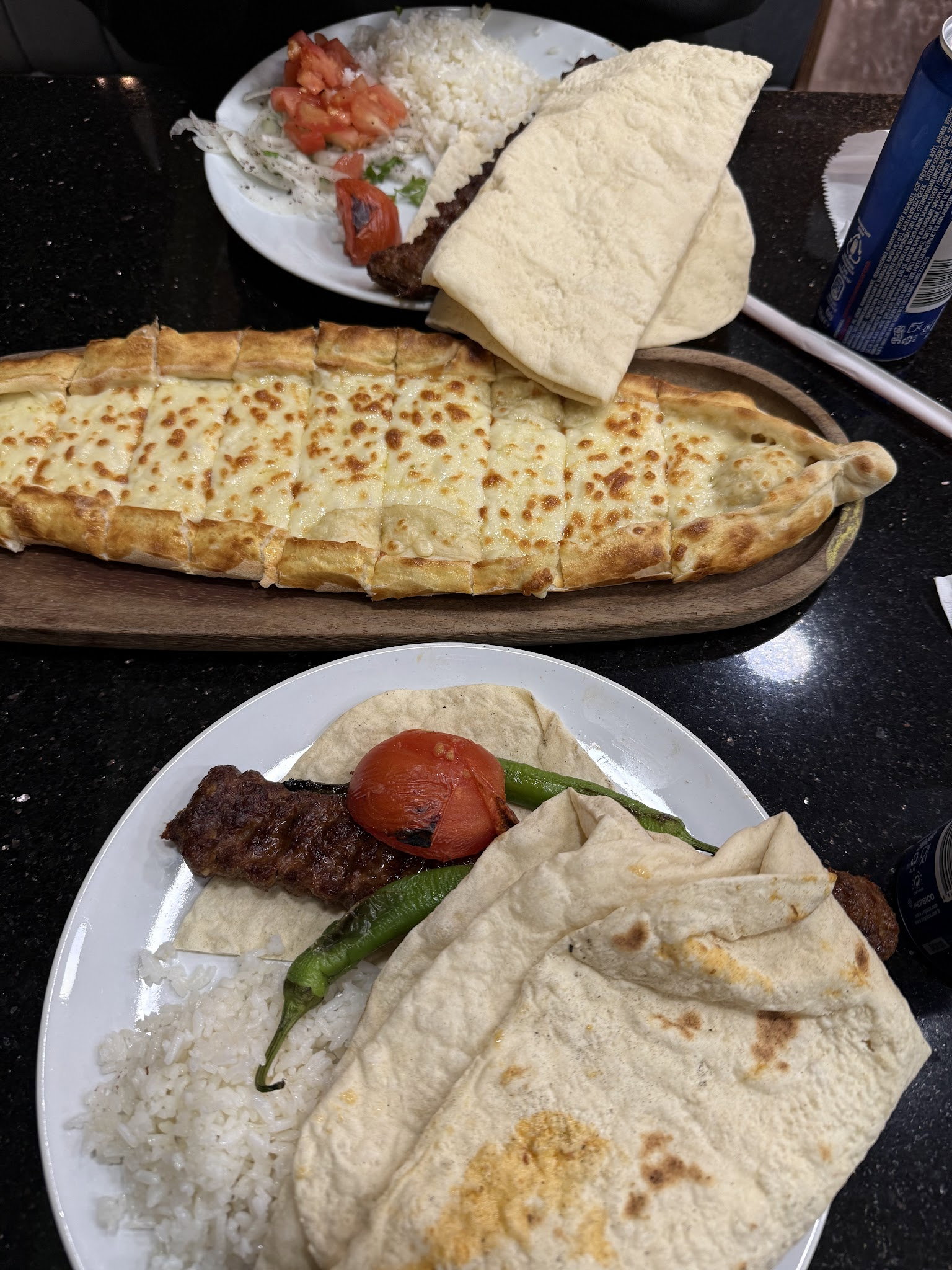 Akdoğan Döner Kebap Restoran Pi̇zza Pi̇de Kahvalti Baklava