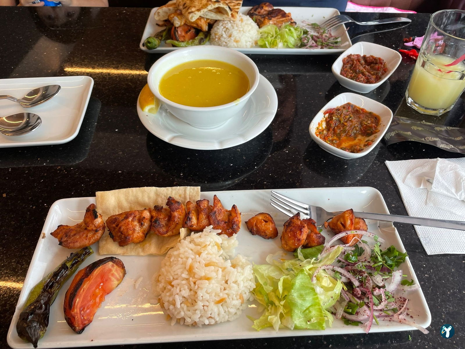 Akdoğan Döner Kebap Restoran Pi̇zza Pi̇de Kahvalti Baklava