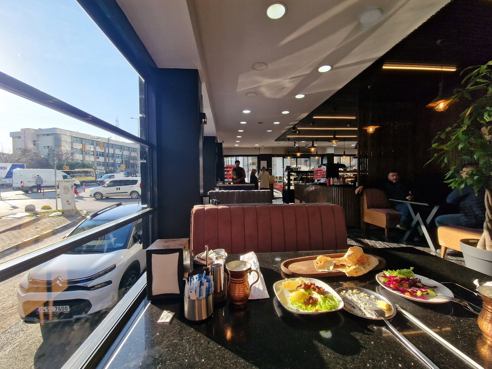 Akdoğan Döner Kebap Restoran Pi̇zza Pi̇de Kahvalti Baklava