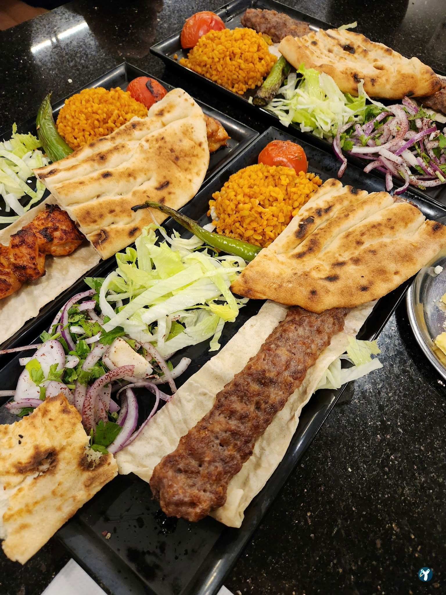 Akdoğan Döner Kebap Restoran Pi̇zza Pi̇de Kahvalti Baklava