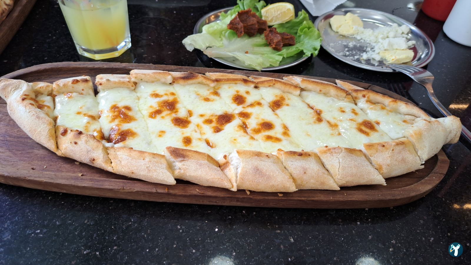 Akdoğan Döner Kebap Restoran Pi̇zza Pi̇de Kahvalti Baklava