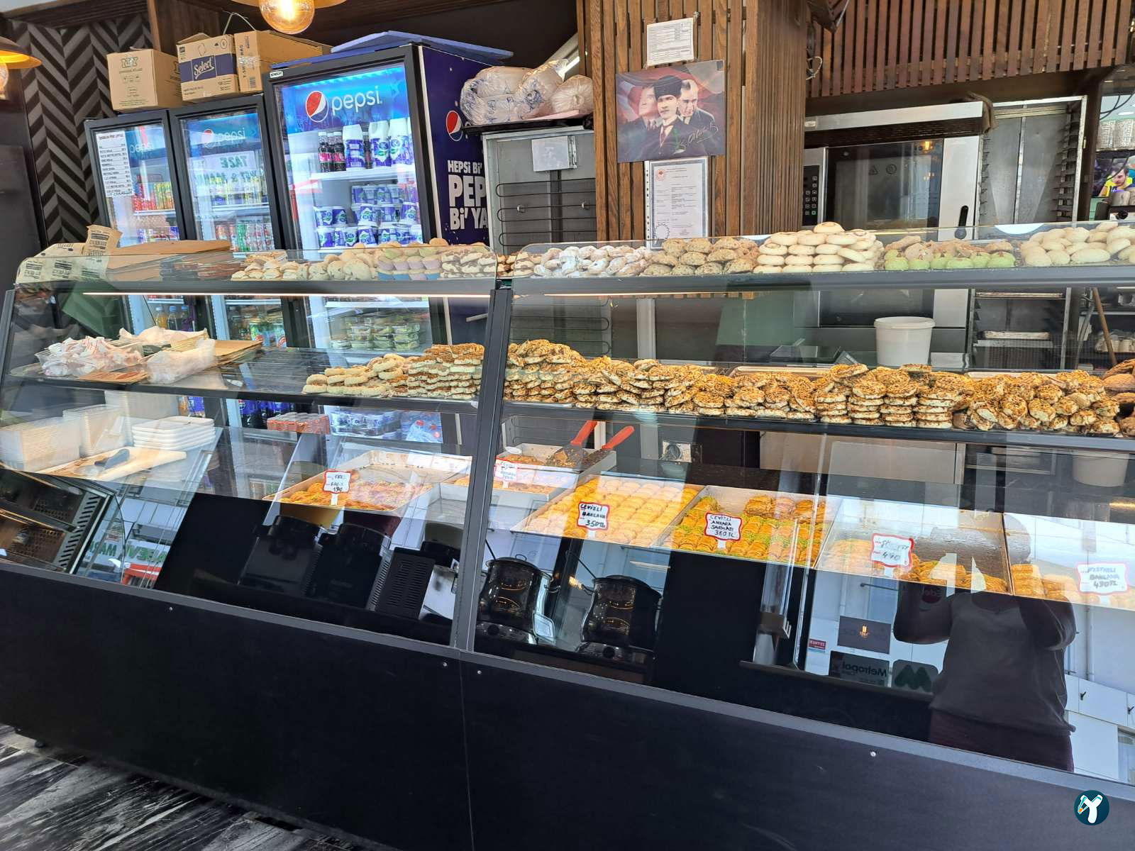 Akdoğan Döner Kebap Restoran Pi̇zza Pi̇de Kahvalti Baklava