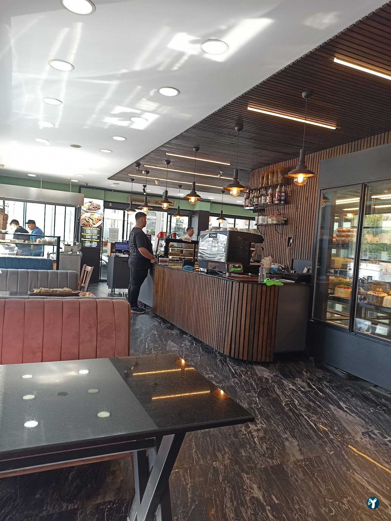 Akdoğan Döner Kebap Restoran Pi̇zza Pi̇de Kahvalti Baklava
