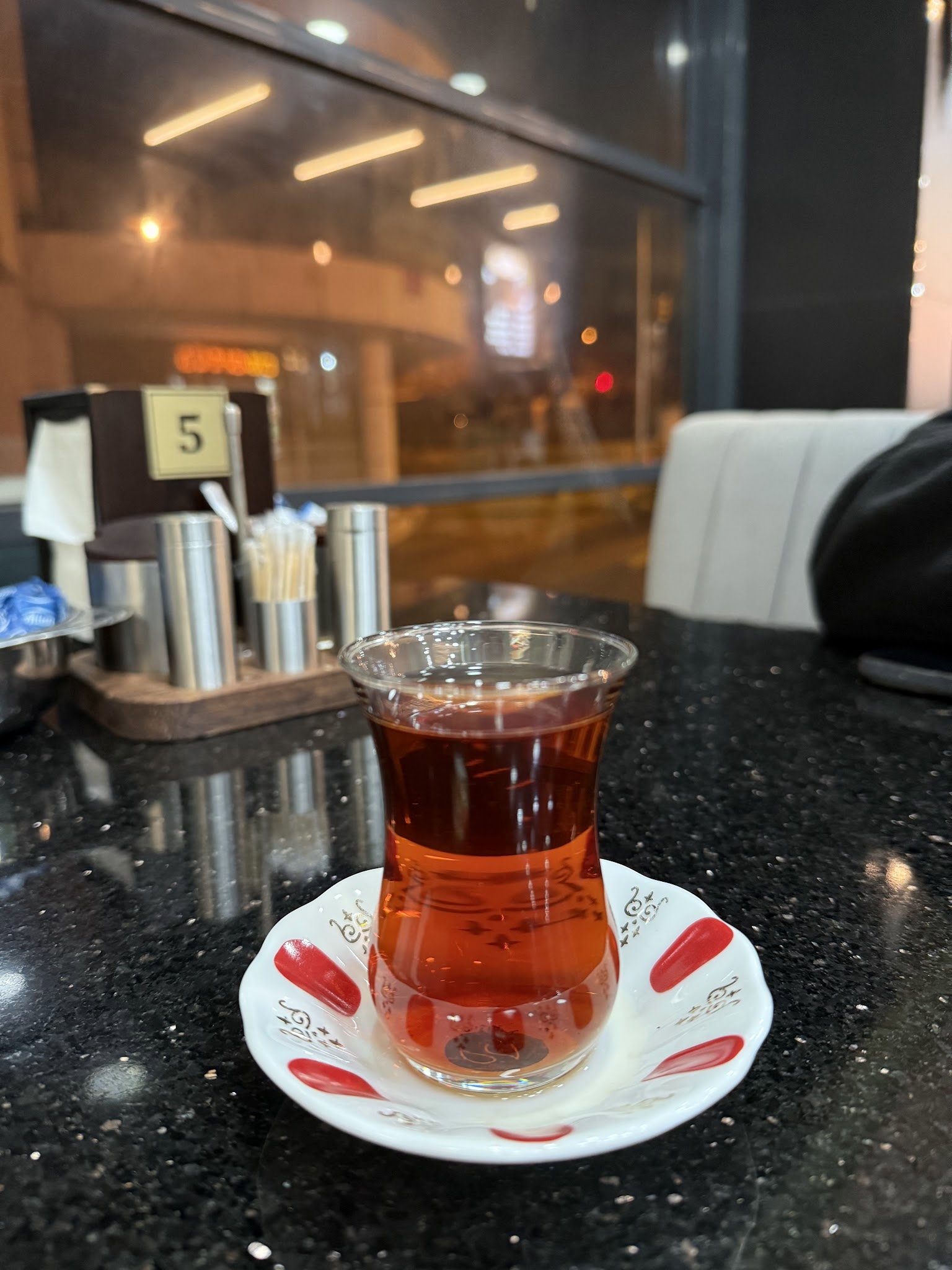 Akdoğan Döner Kebap Restoran Pi̇zza Pi̇de Kahvalti Baklava