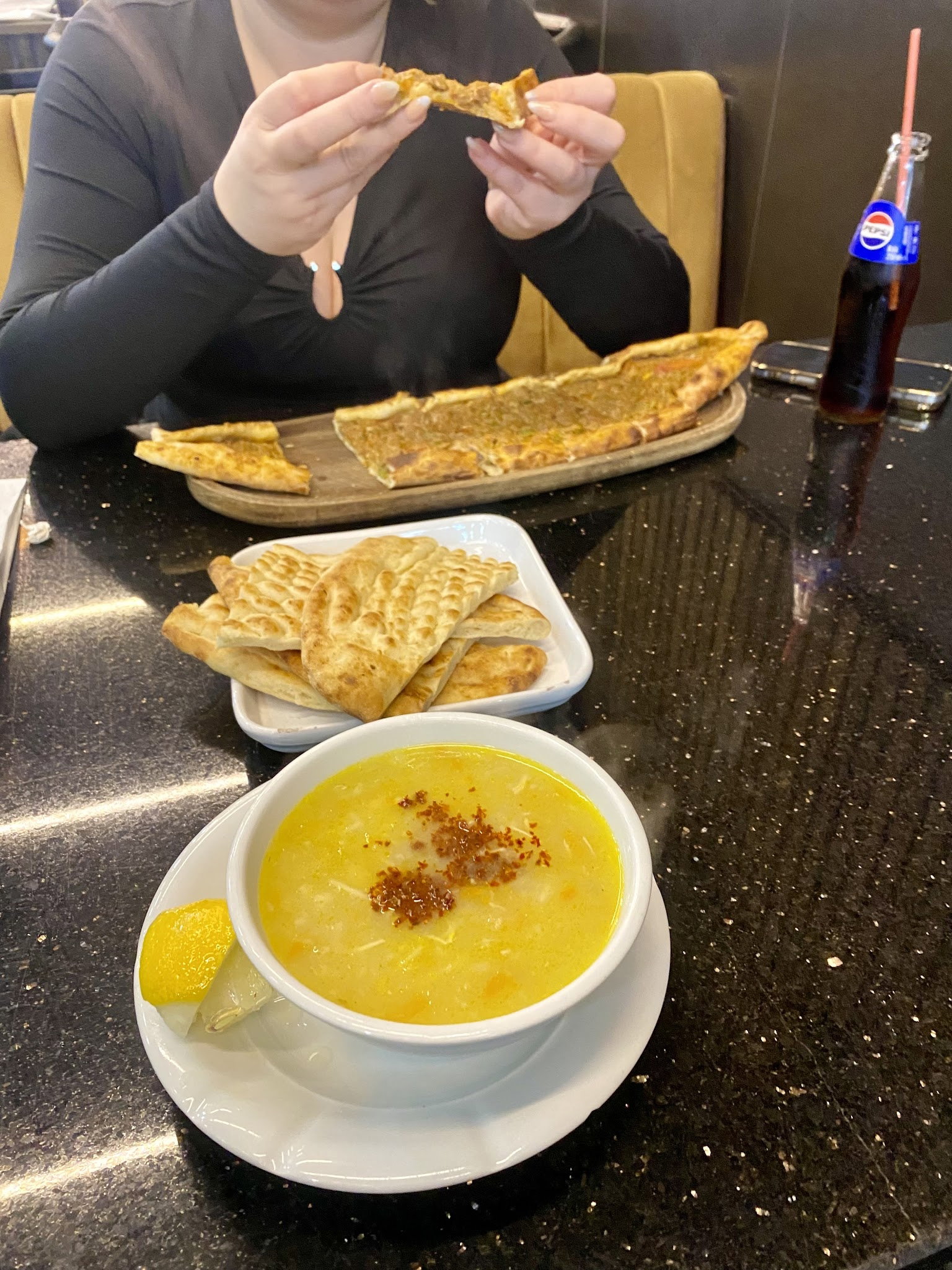 Akdoğan Döner Kebap Restoran Pi̇zza Pi̇de Kahvalti Baklava