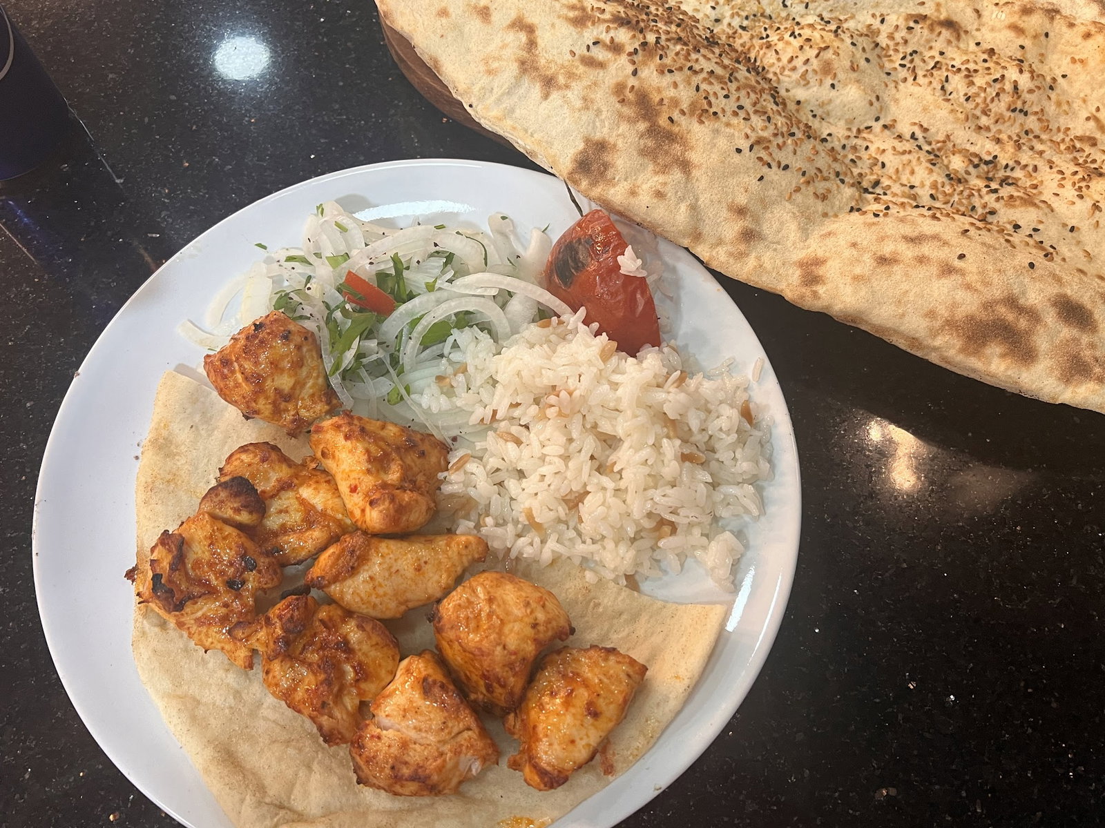Akdoğan Döner Kebap Restoran Pi̇zza Pi̇de Kahvalti Baklava