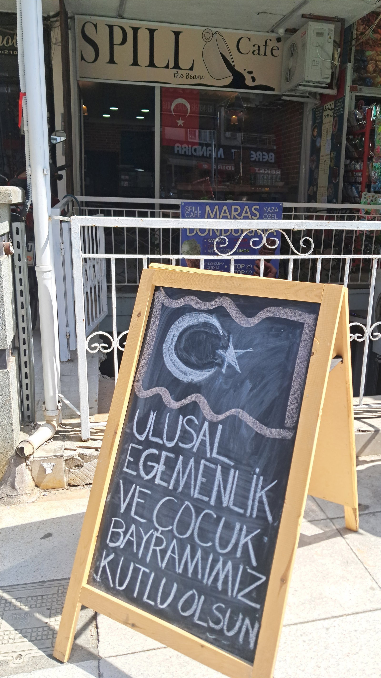 Spill Cafe