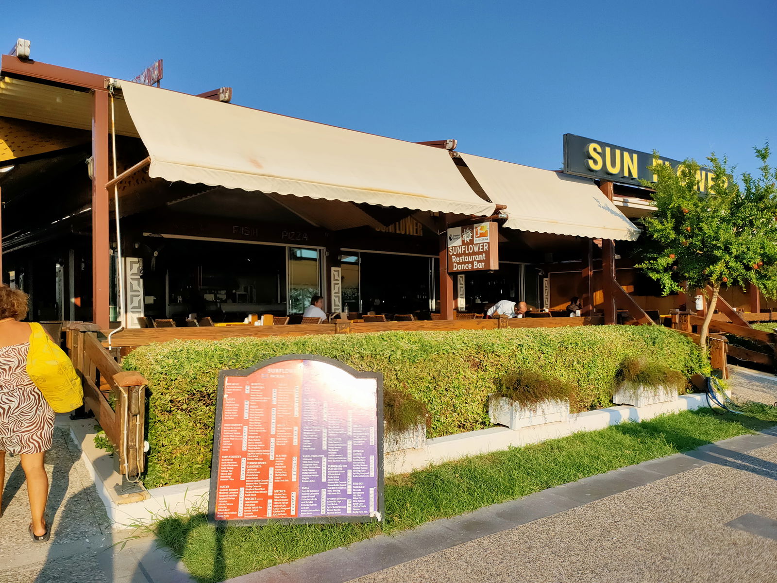 Sunflower Restaurant & Beach