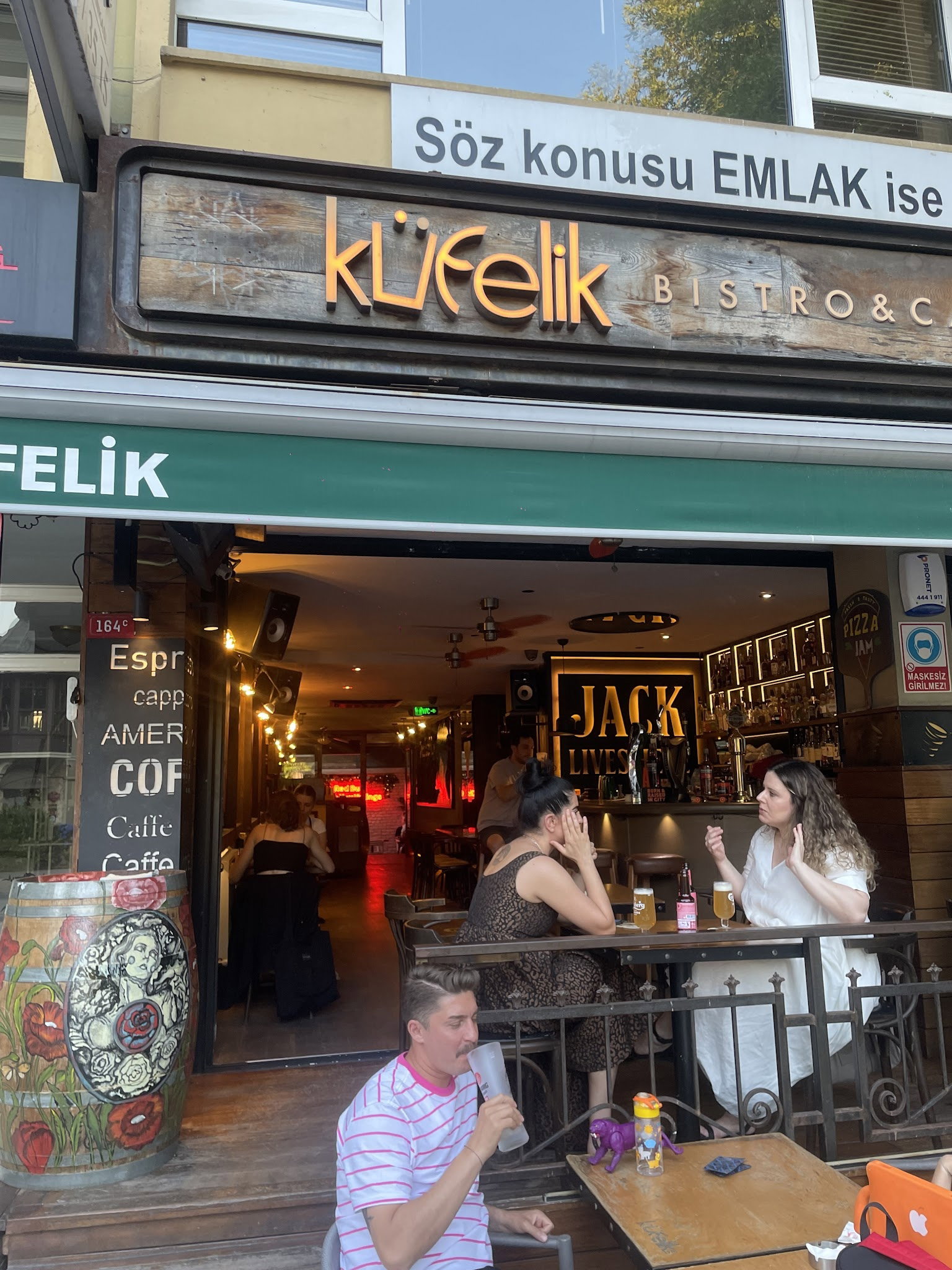 Küfelik Pub & Bistro