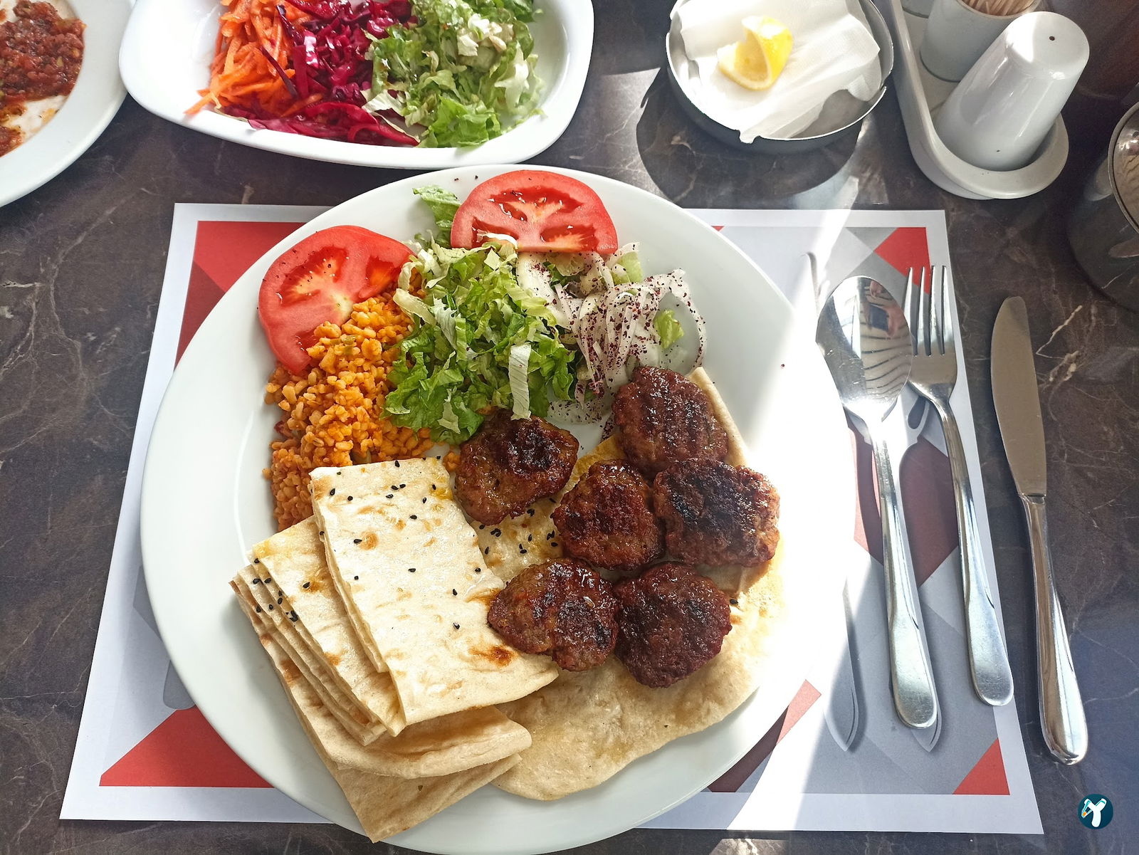 Saray Tandir