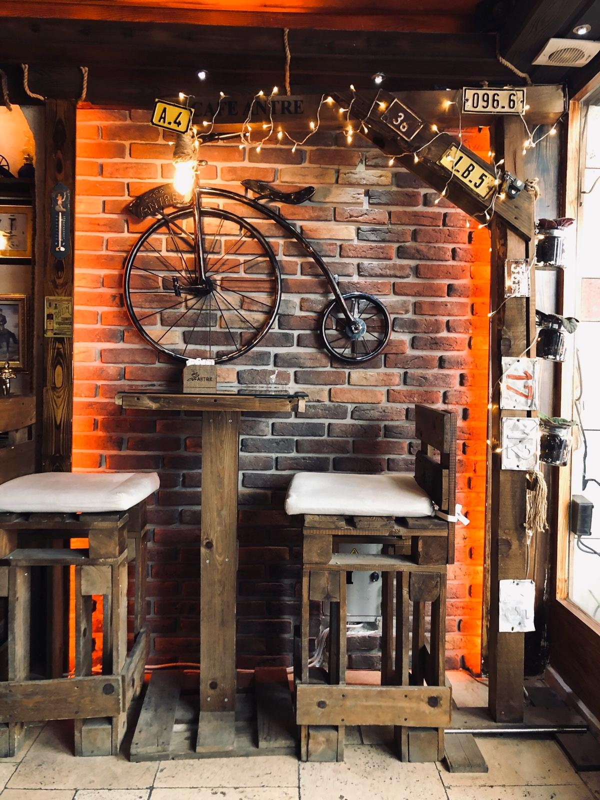 Cafe Antre