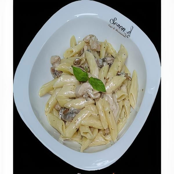 Tavuklu Mantarlı Penne