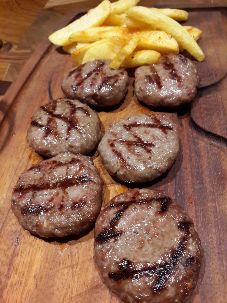 Sezon Cafe & Restaurant