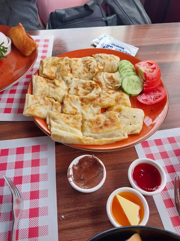 Sezon Cafe & Restaurant