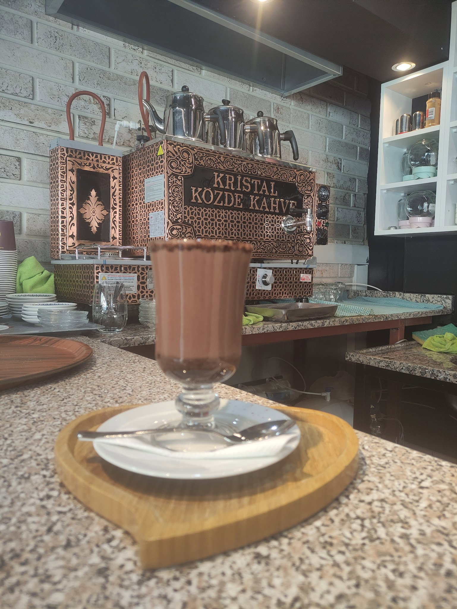 Kristal Nargile Cafe Közde Kahve