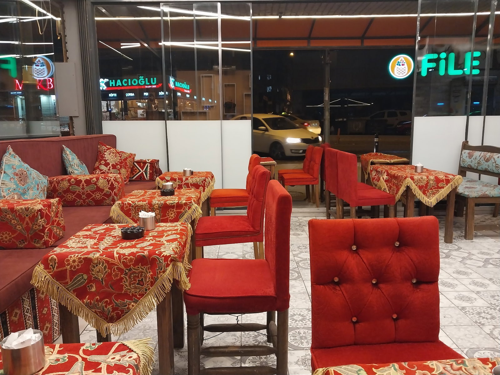 Kristal Nargile Cafe Közde Kahve