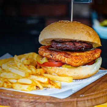 Müjgân 100.Yıl resimleri