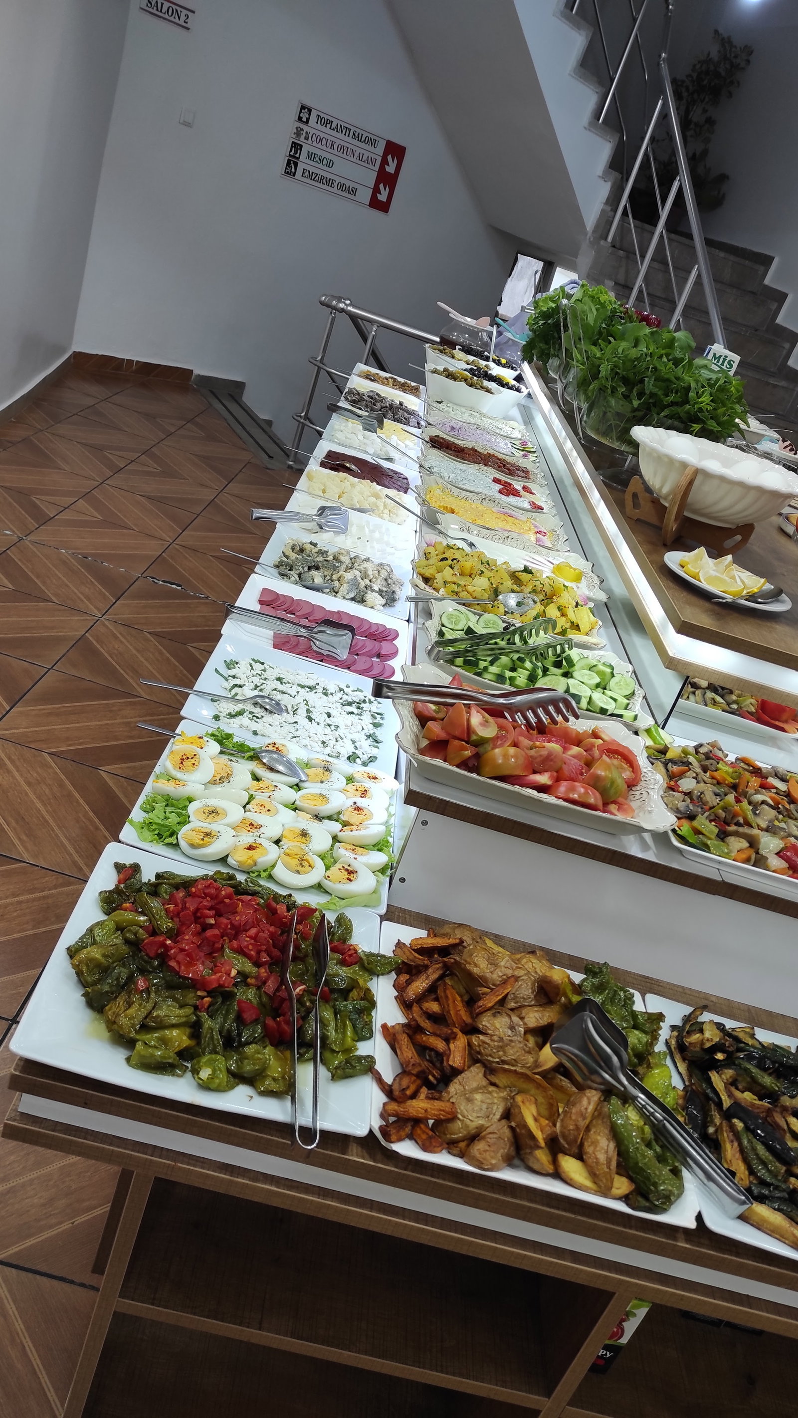 Şener Açik Büfe Kahvalti Salonu