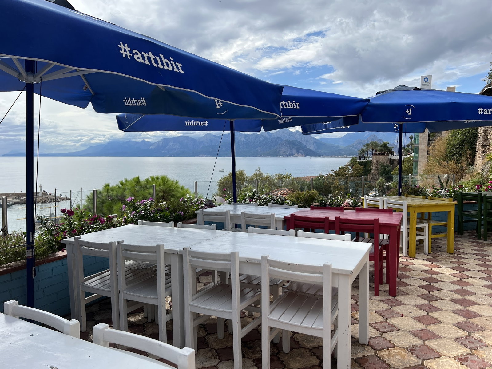 Hisar Restaurant
