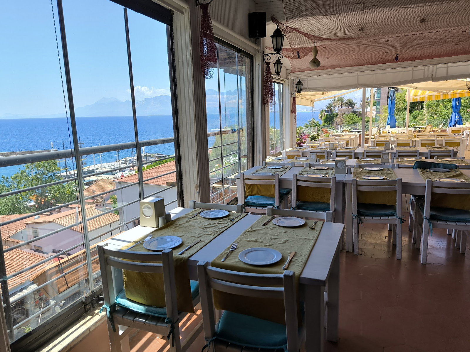 Hisar Restaurant