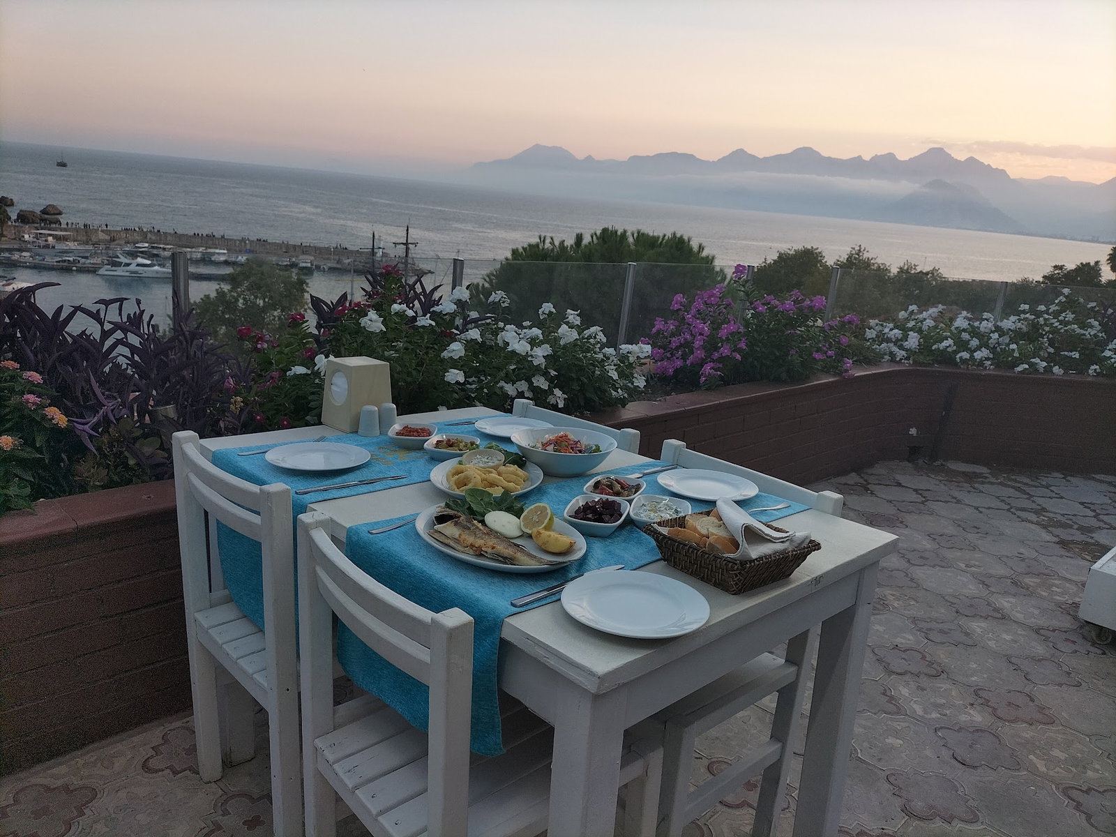 Hisar Restaurant