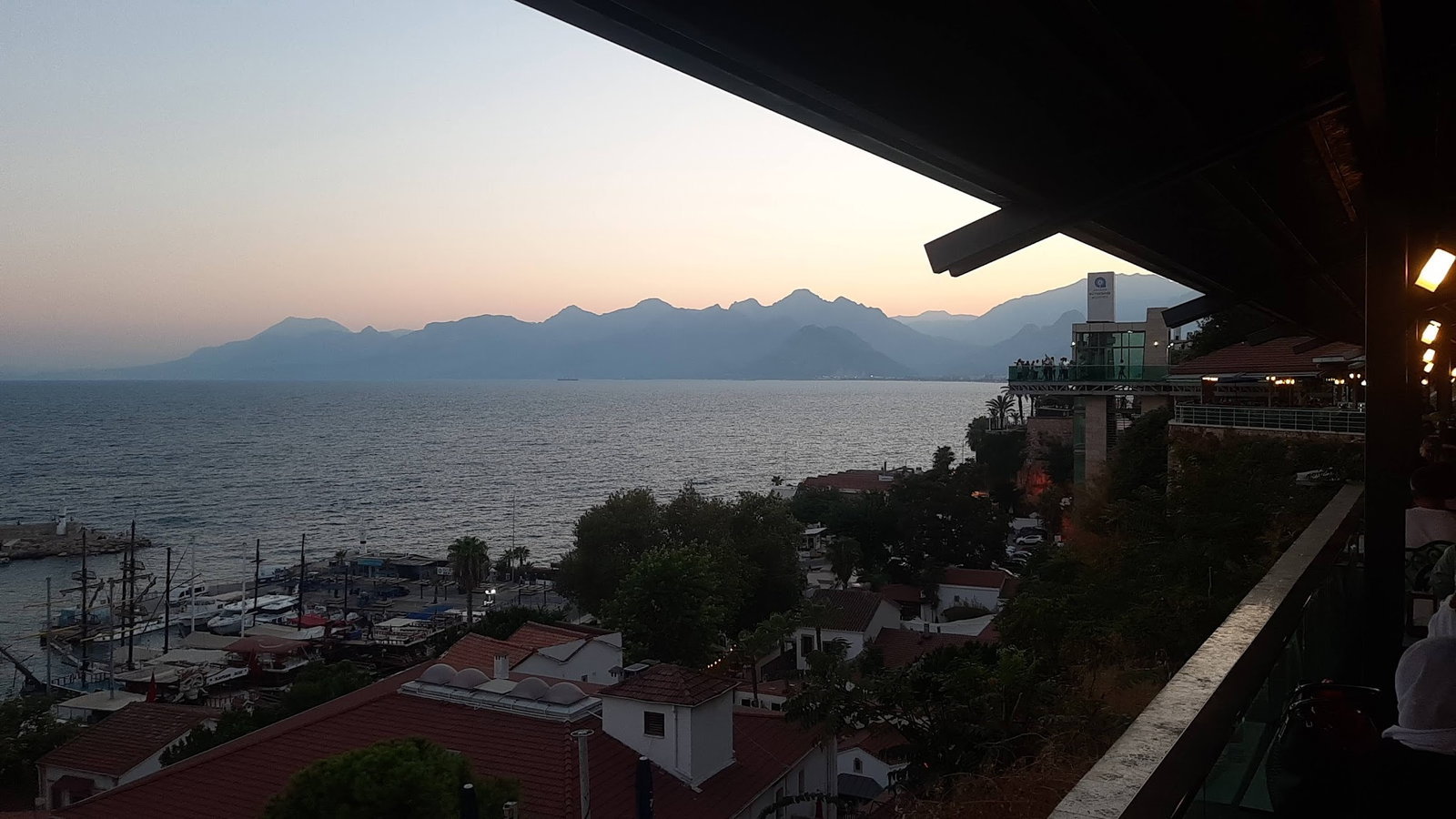 Hisar Restaurant