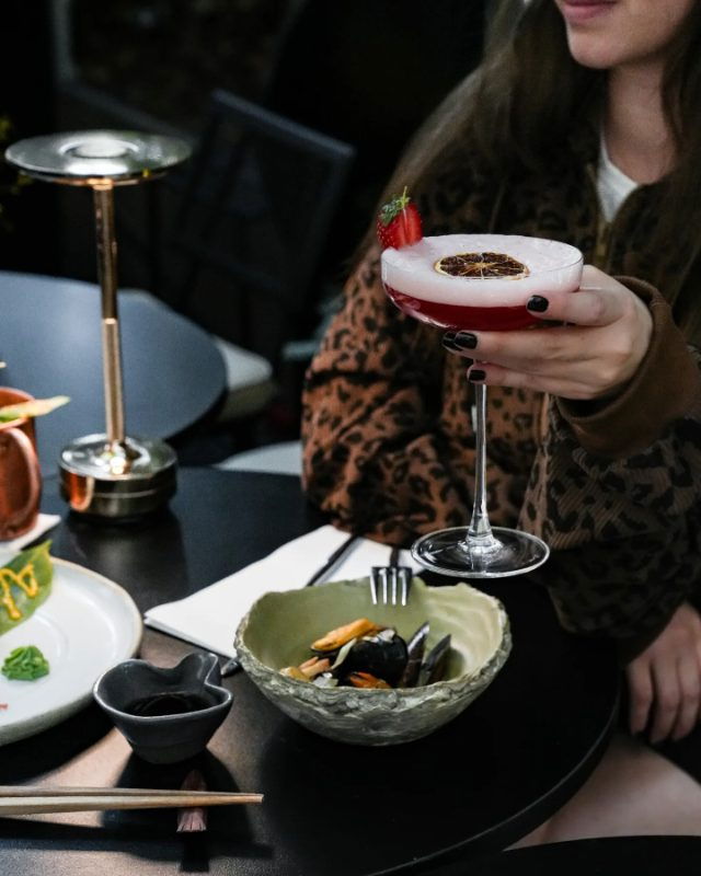 Ernest’s Bar by ÇokÇok Pera