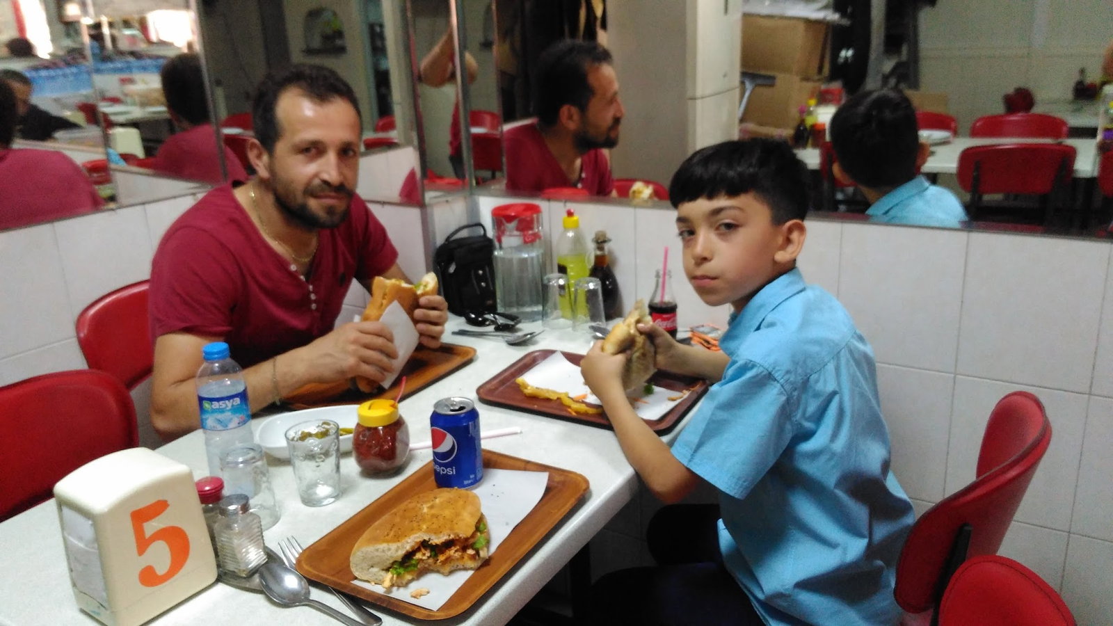 Acılık Lokantası