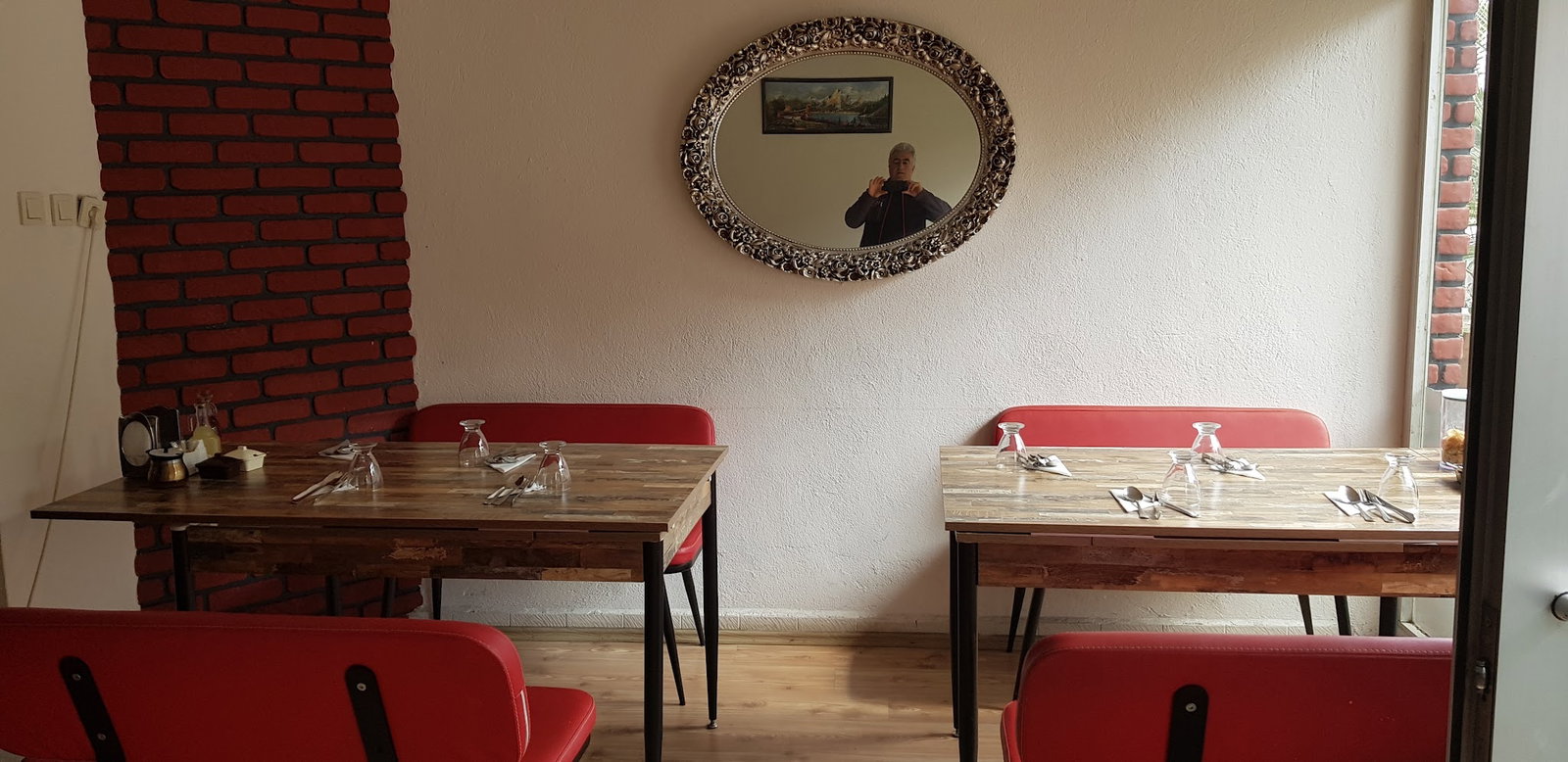 Evren'In Yeri Çorba Ve Pide Lahmacun Salonu