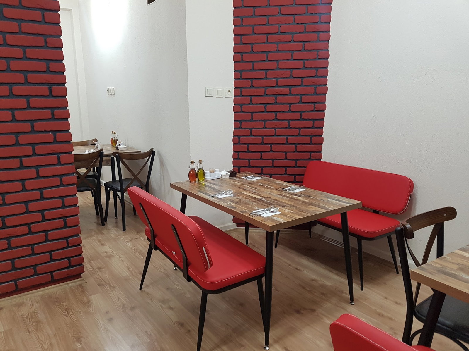 Evren'In Yeri Çorba Ve Pide Lahmacun Salonu