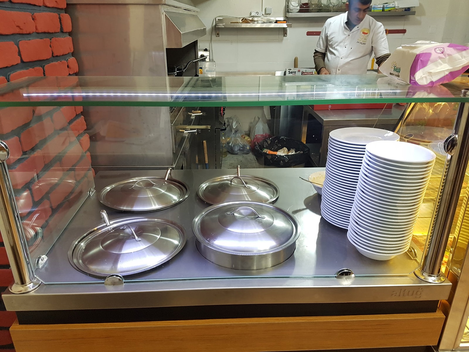 Evren'In Yeri Çorba Ve Pide Lahmacun Salonu