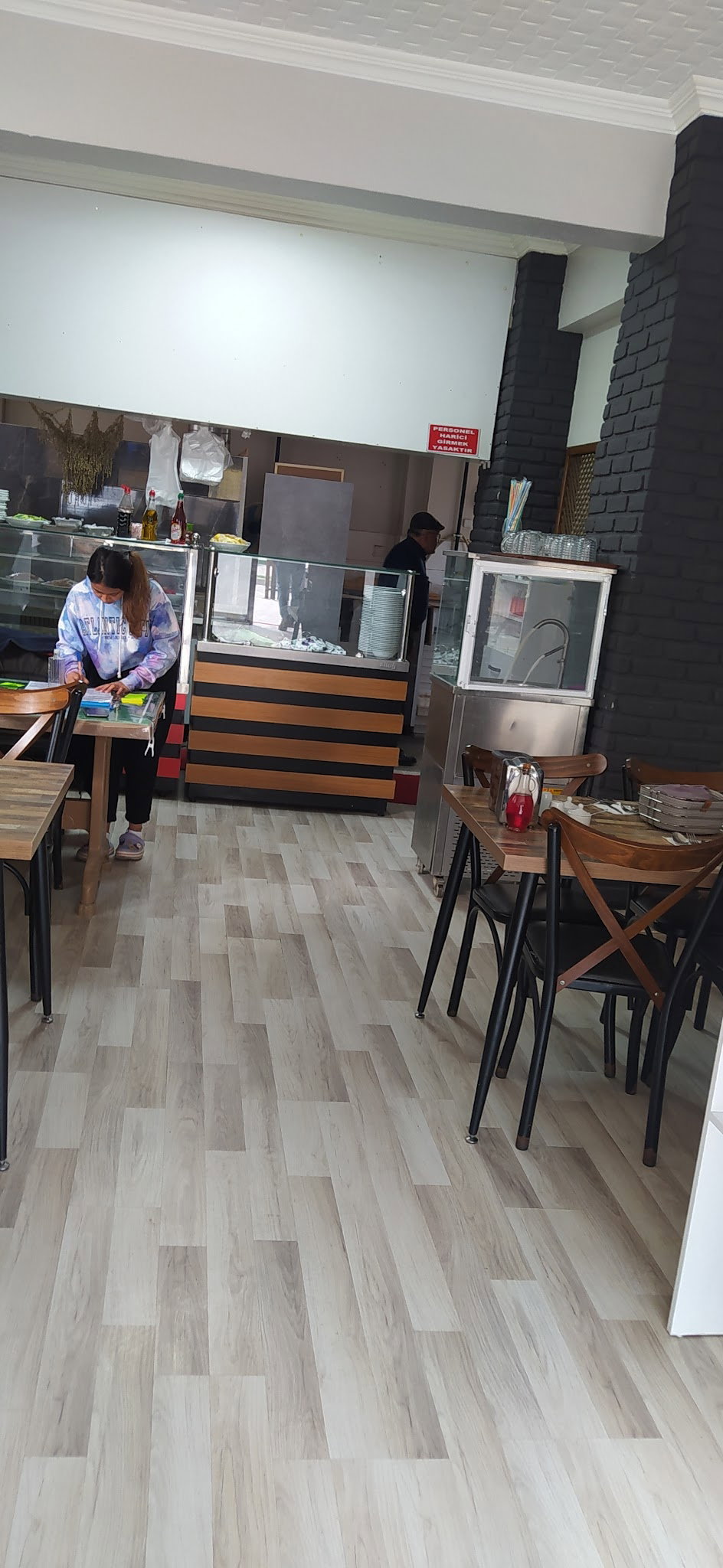 Evren'In Yeri Çorba Ve Pide Lahmacun Salonu