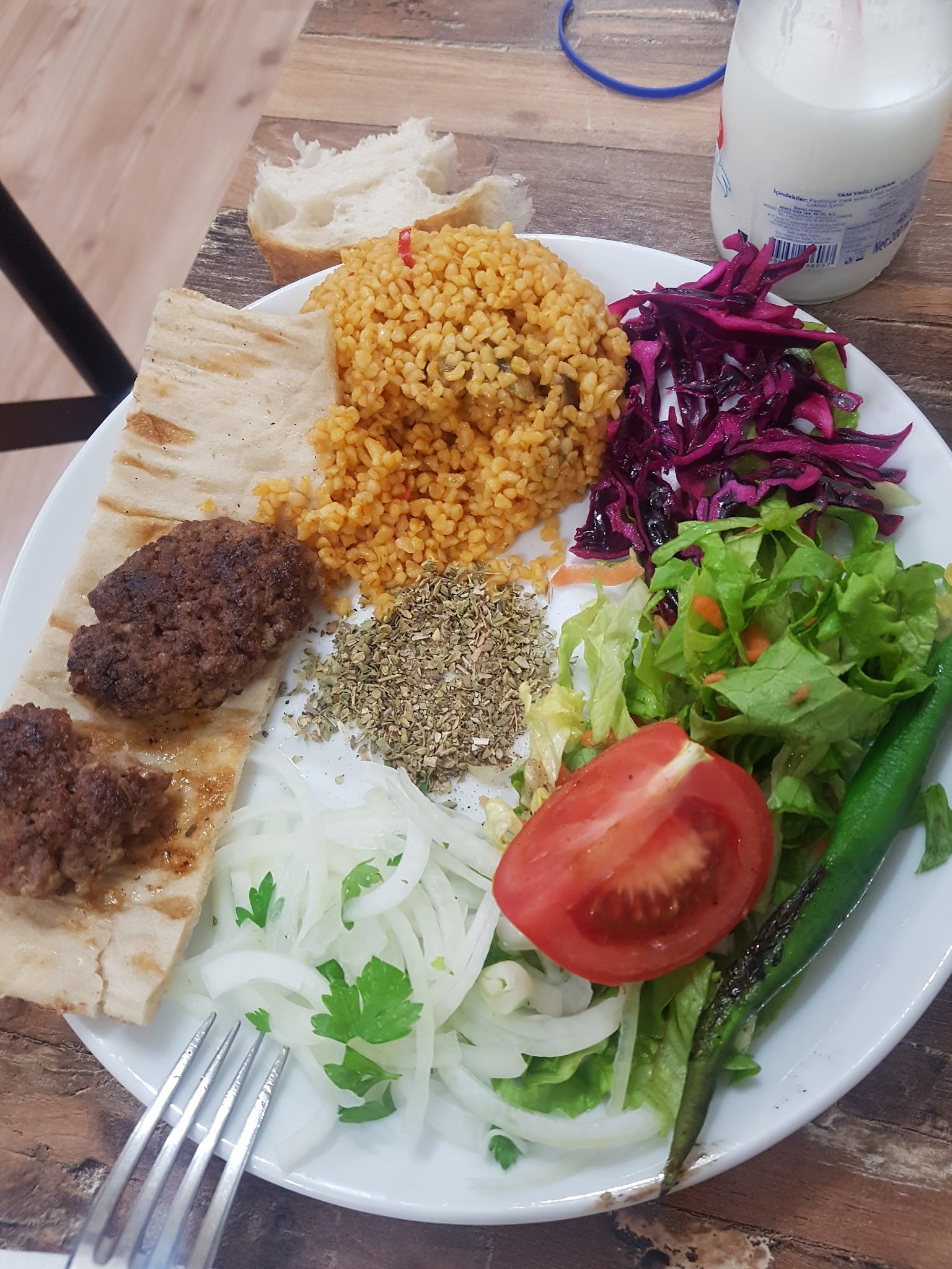 Evren'In Yeri Çorba Ve Pide Lahmacun Salonu