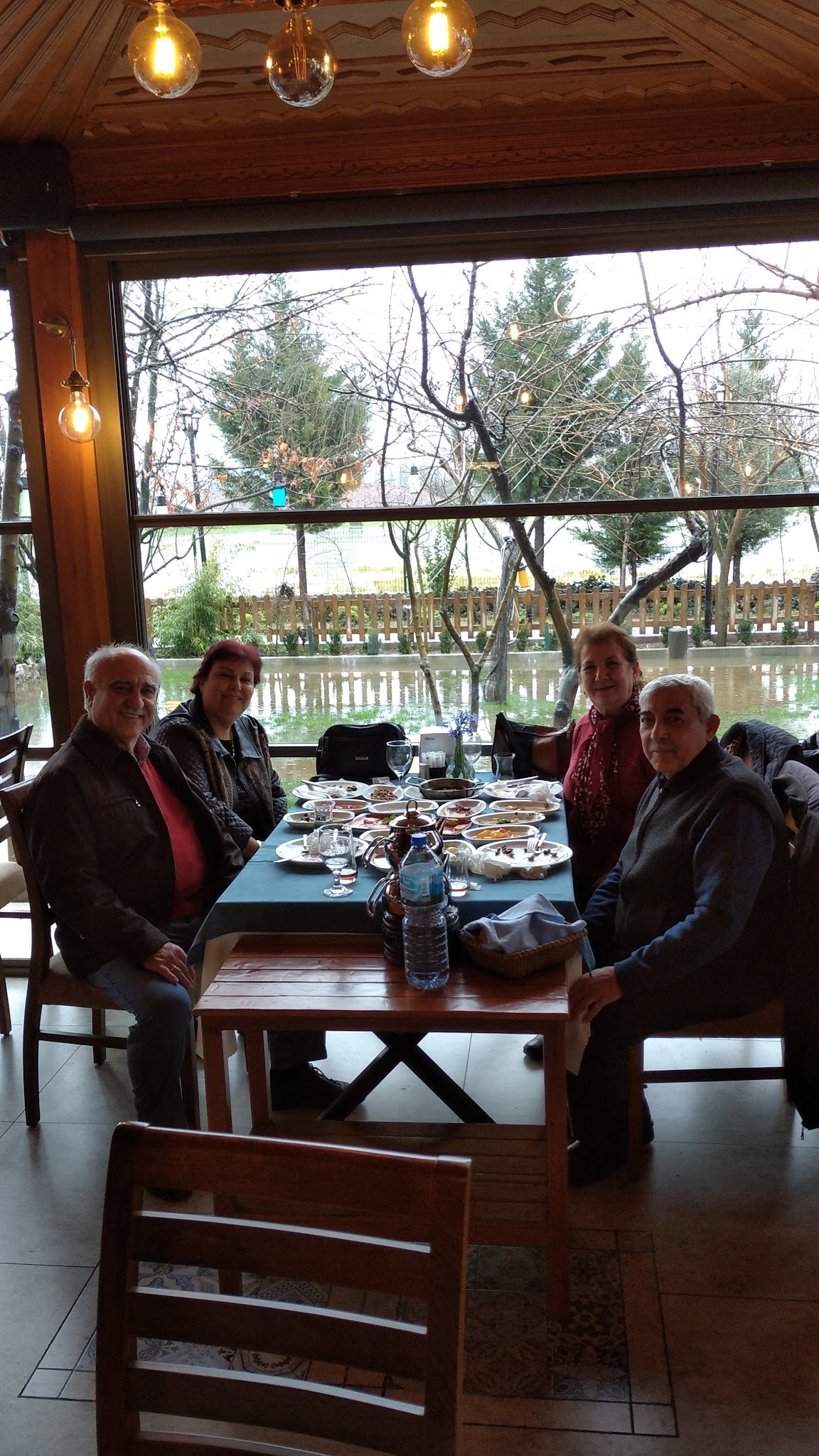 Gel Dostum İsmail Usta'Nın Yeri