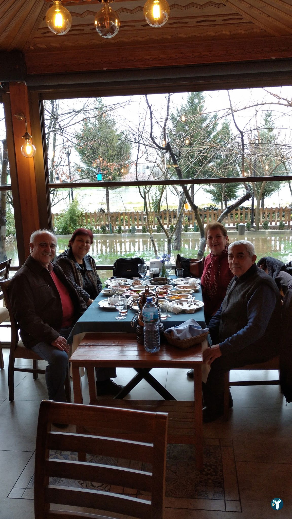 Gel Dostum İsmail Usta'Nın Yeri