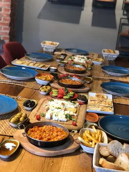 Ay’S Cafe resimleri