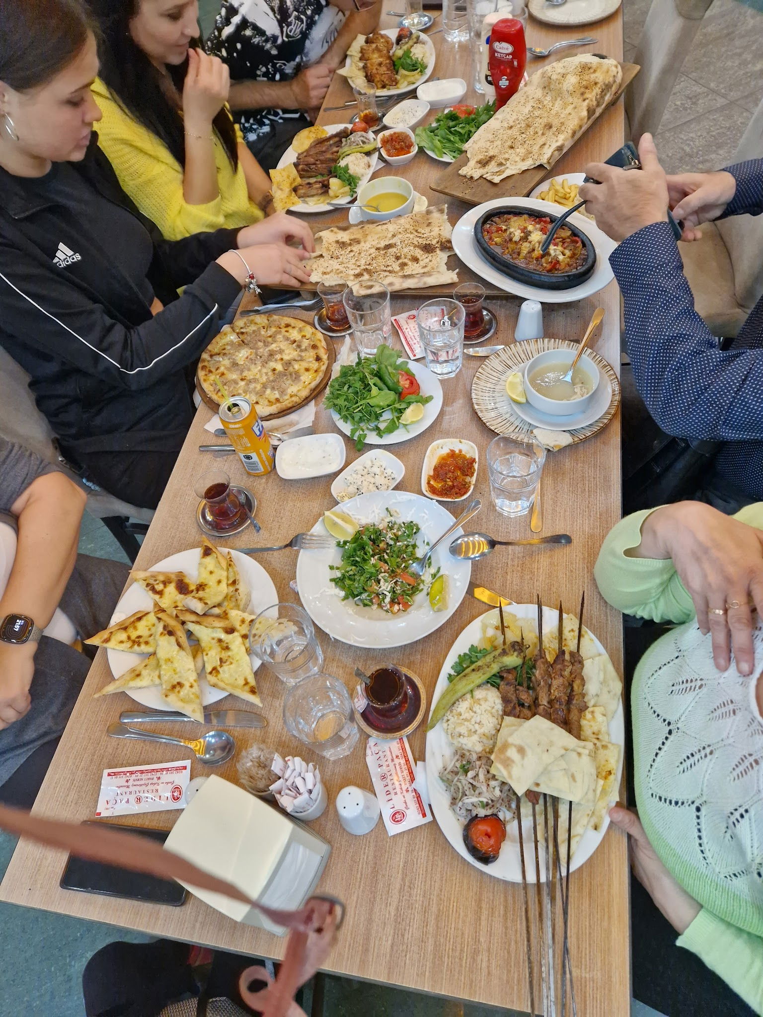 Lider Paça Restaurant