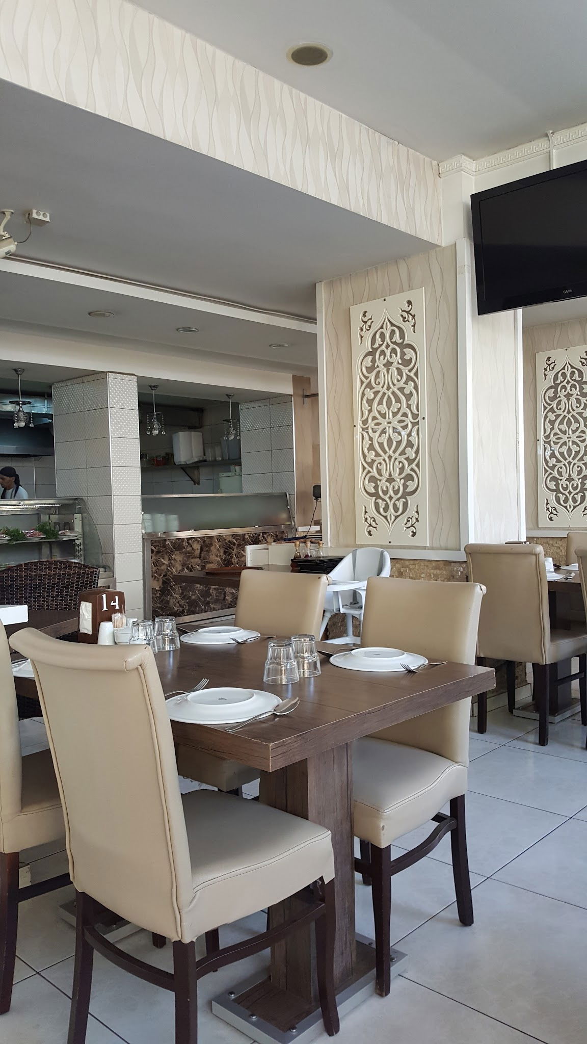 Lider Paça Restaurant