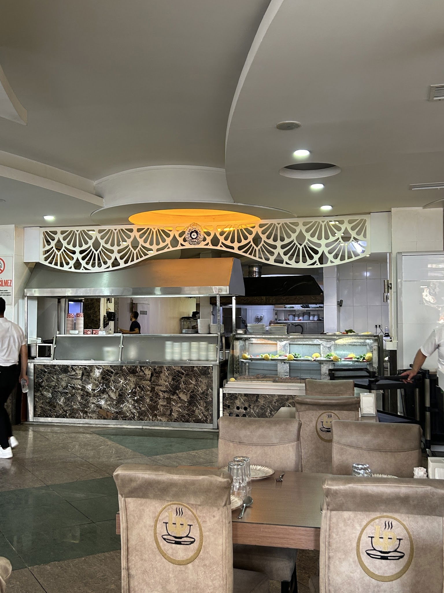 Lider Paça Restaurant