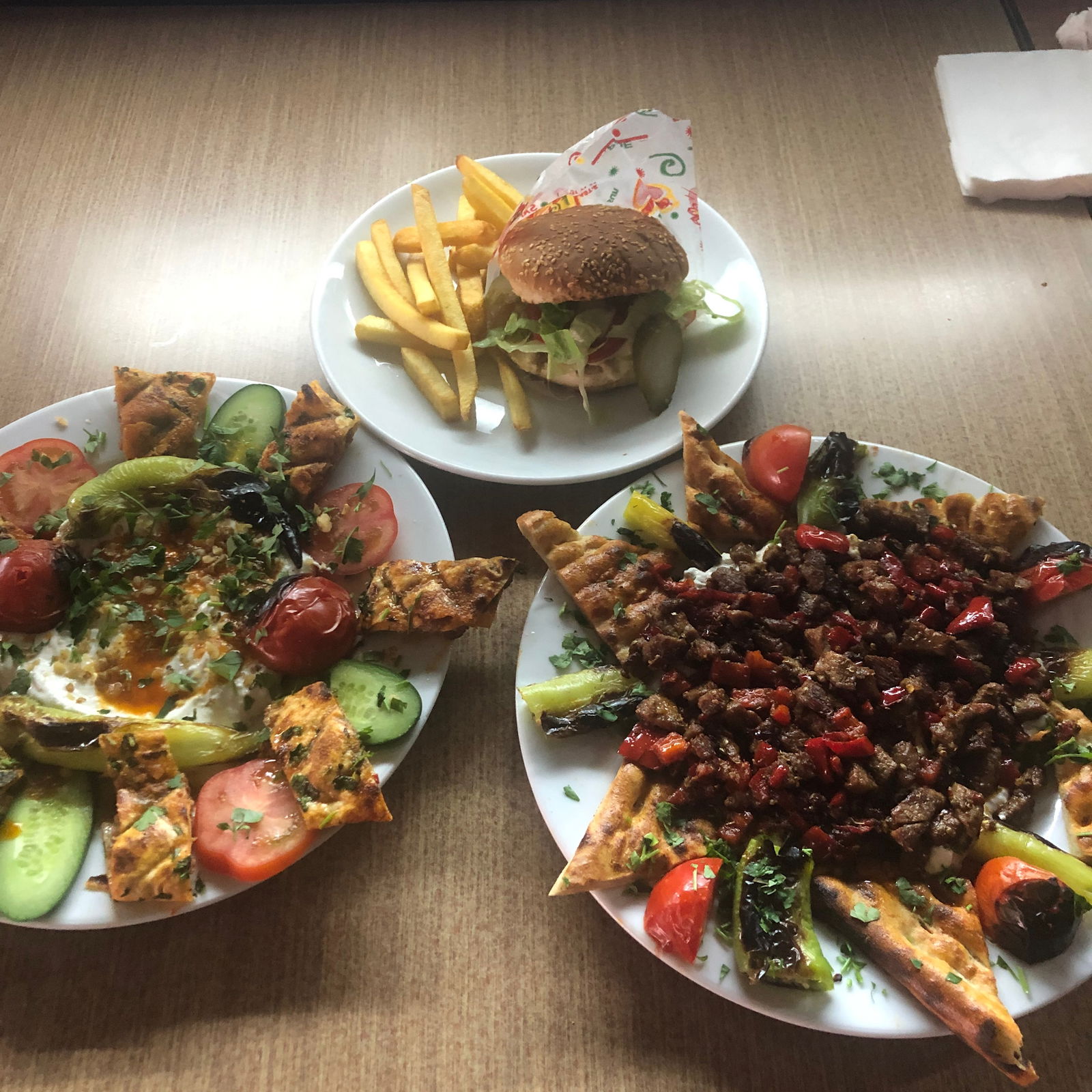 Lider Paça Restaurant