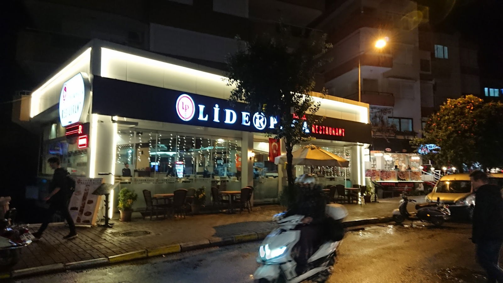 Lider Paça Restaurant