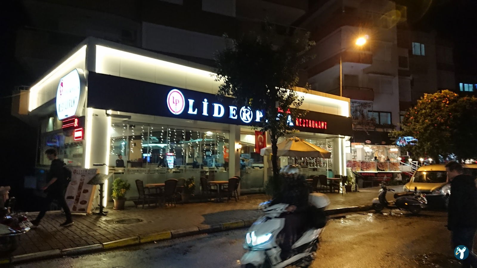 Lider Paça Restaurant