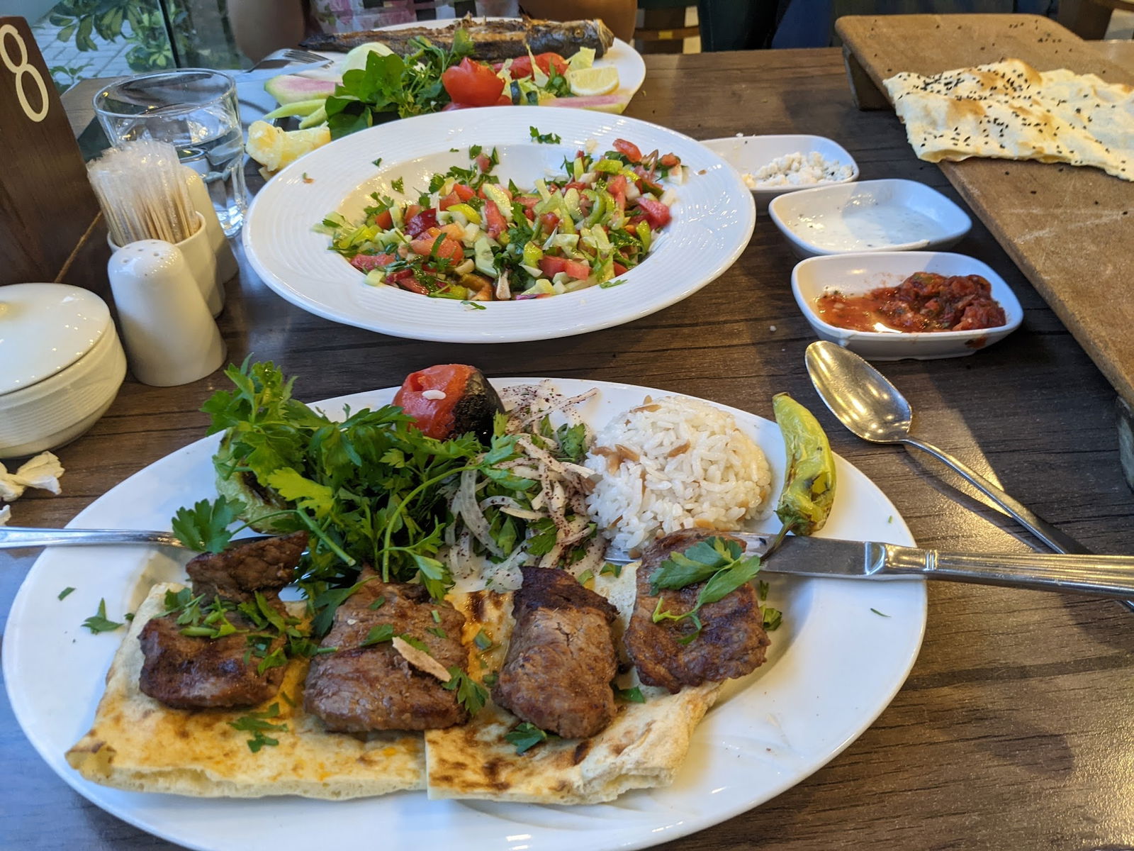 Lider Paça Restaurant