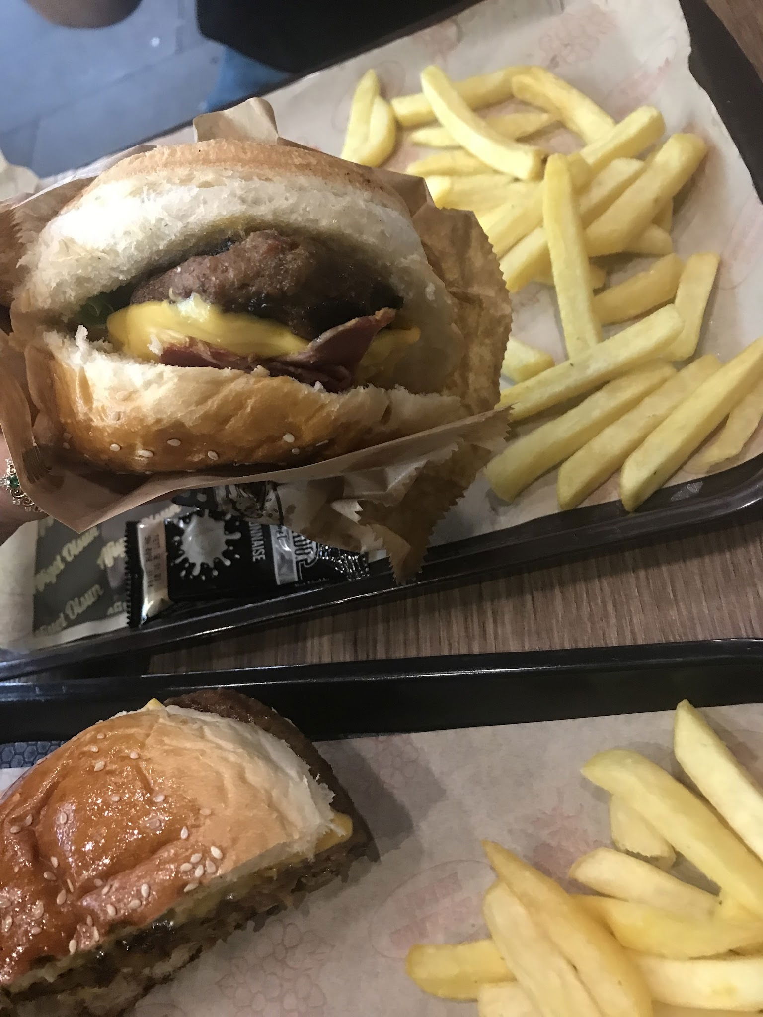 Saloon Burger Venezia Avm