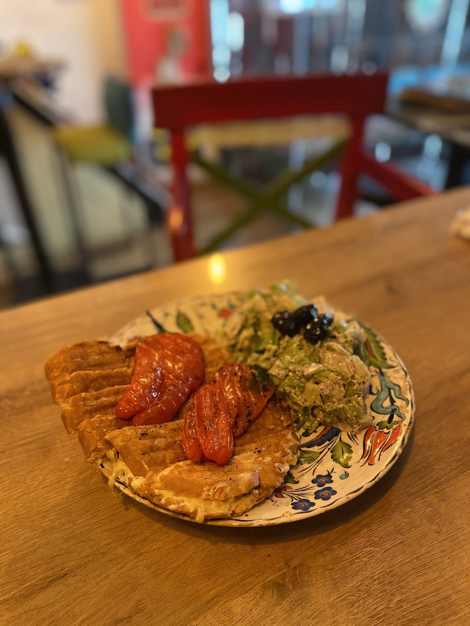 Alanya Waffle Cafe Coffee By Mom Otantik