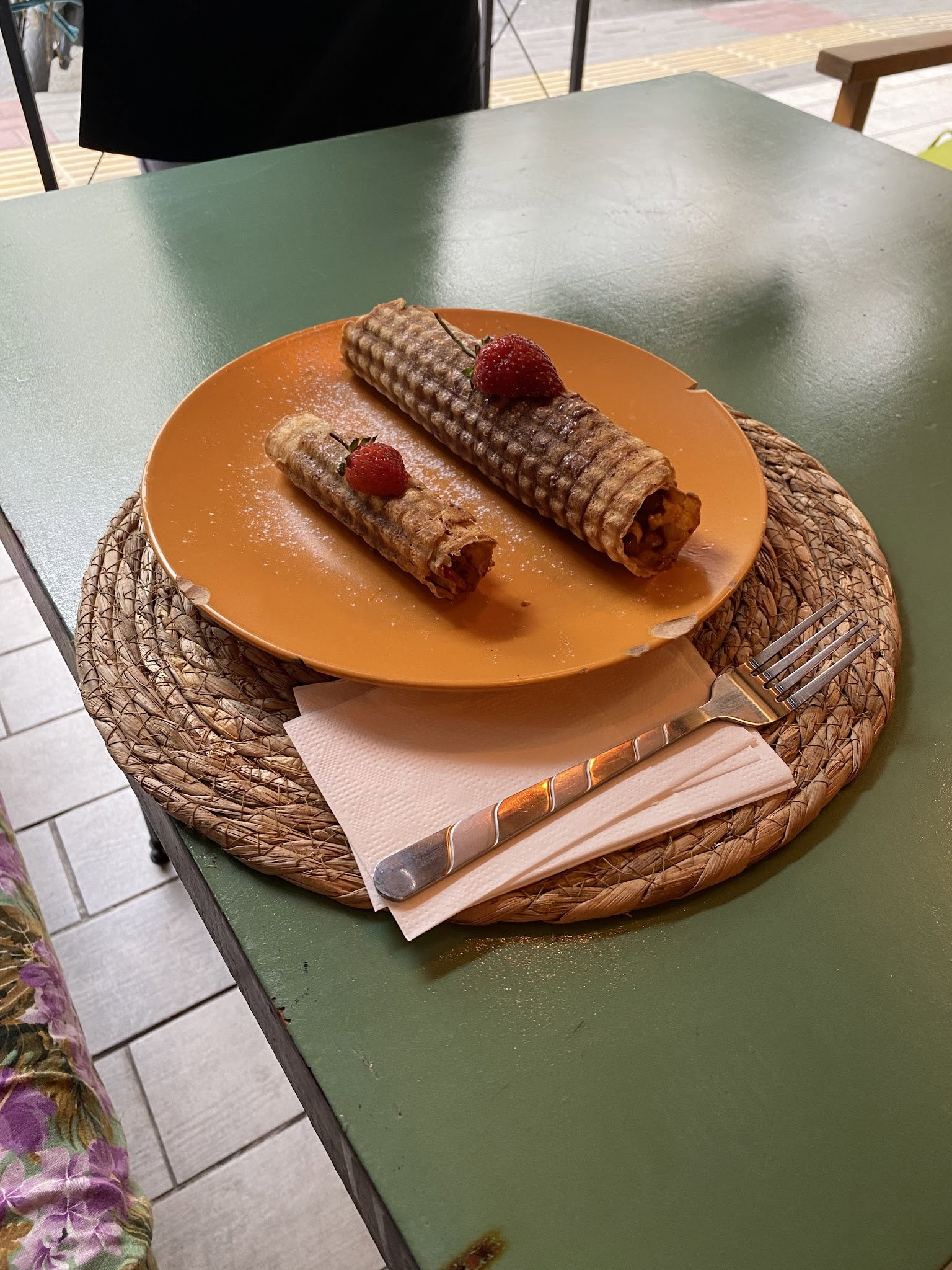 Alanya Waffle Cafe Coffee By Mom Otantik