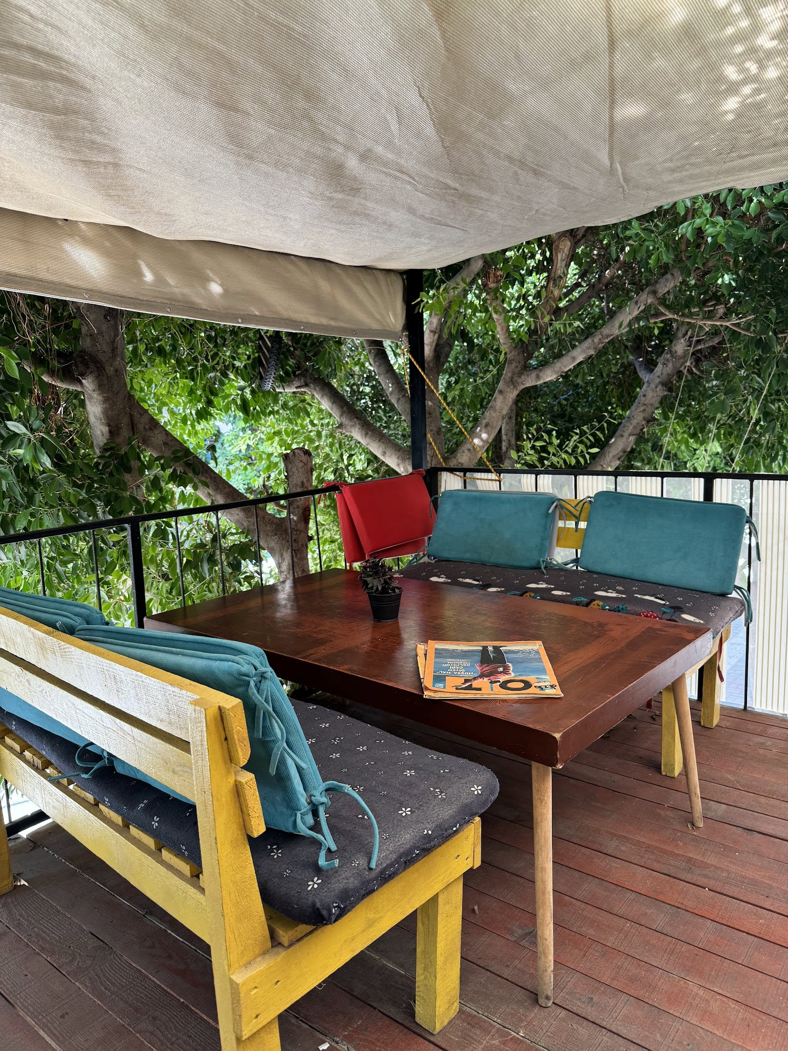 Alanya Waffle Cafe Coffee By Mom Otantik